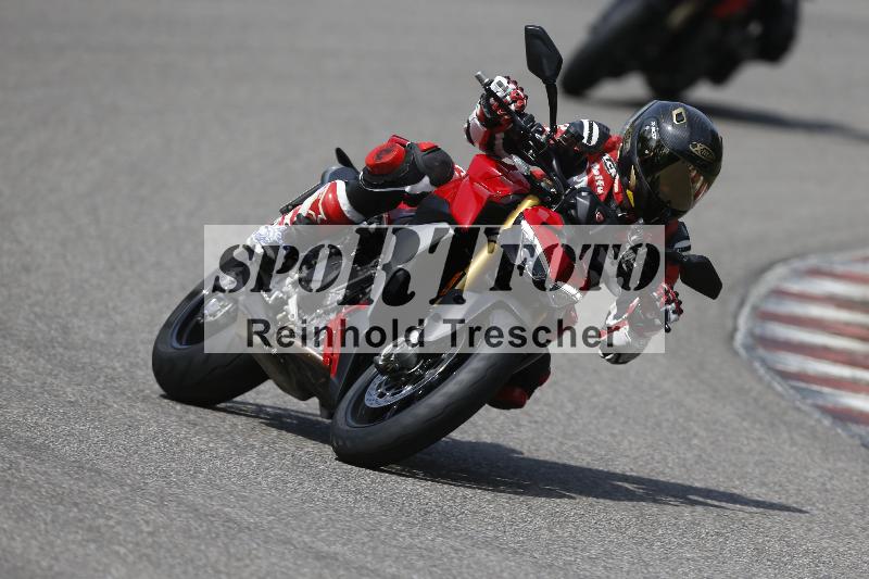 /27 12.06.2025 Ducati Schweiz Trackday Warmup  ADR/blau-bleu/ohne